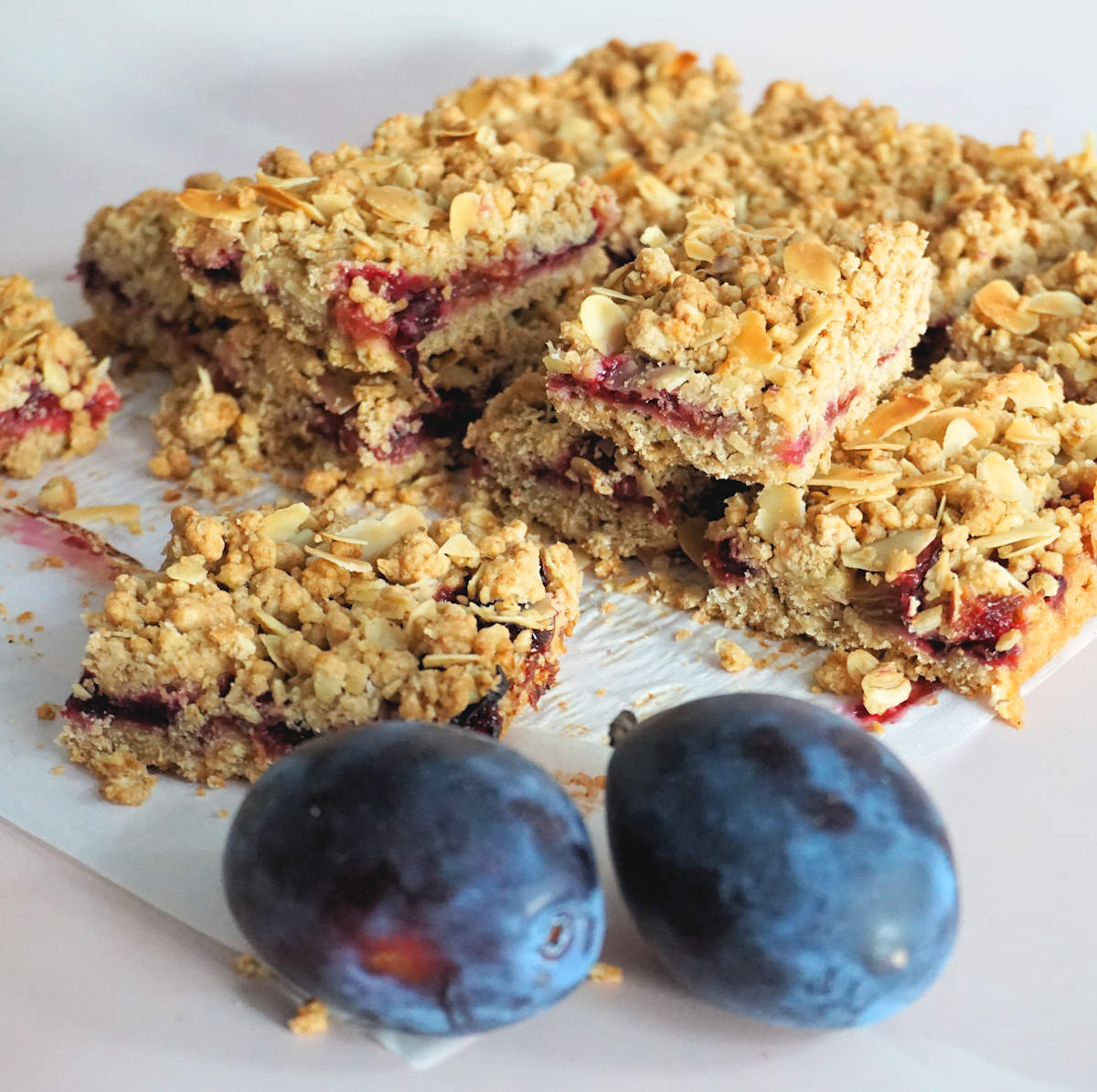 Plum Crumble Breakfast Bars Recipe Cuisine Fiend